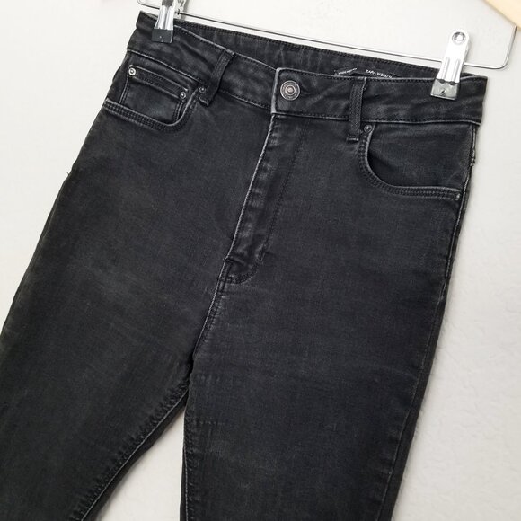 Zara High Waist Ripped Knee Skinny Jeans Raw Hem Size 4 Faded Black Grunge Moto - Picture 4 of 13